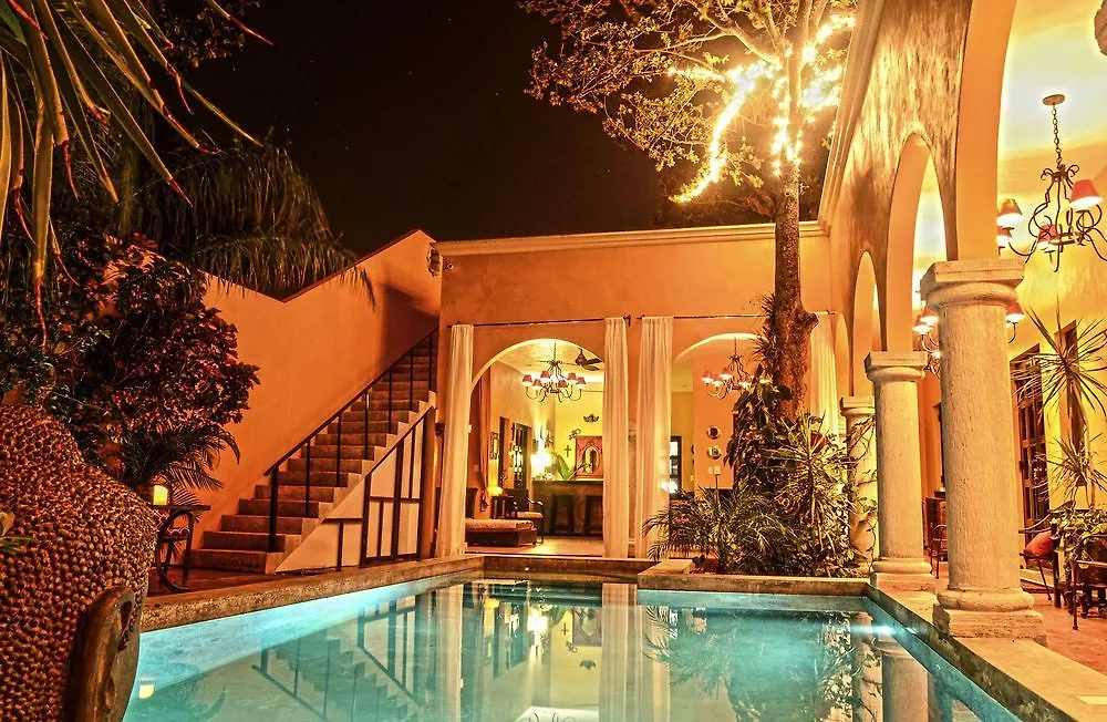 Ochenta Y Dos Bed & Breakfast & Spa